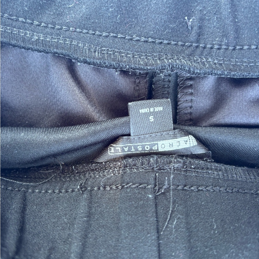 Aeropostale Black Athletic Shorts Elastic Waist - Picture 3 of 3
